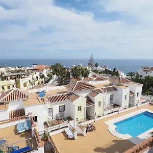 https://apartamentos-chimenea-nerja.hotelsinnerja.org